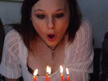 Emma 17år